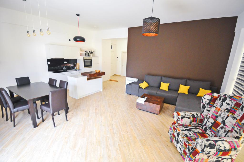 Sea Breeze Lux Apartments Будва Экстерьер фото