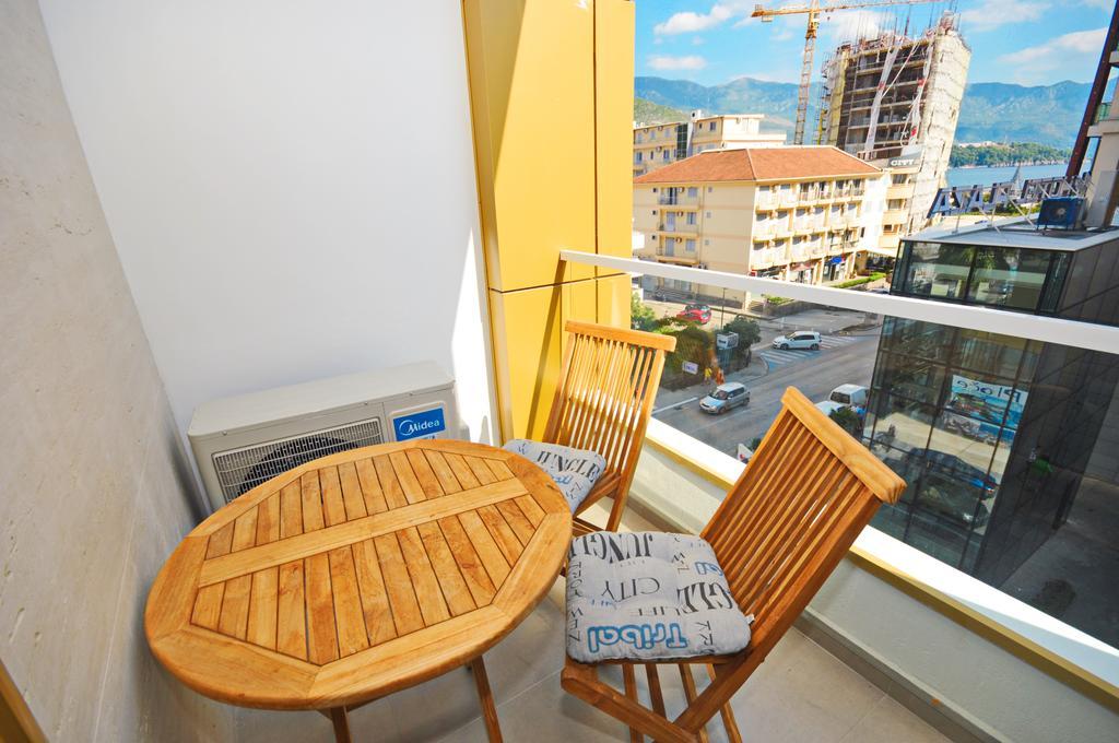 Sea Breeze Lux Apartments Будва Экстерьер фото