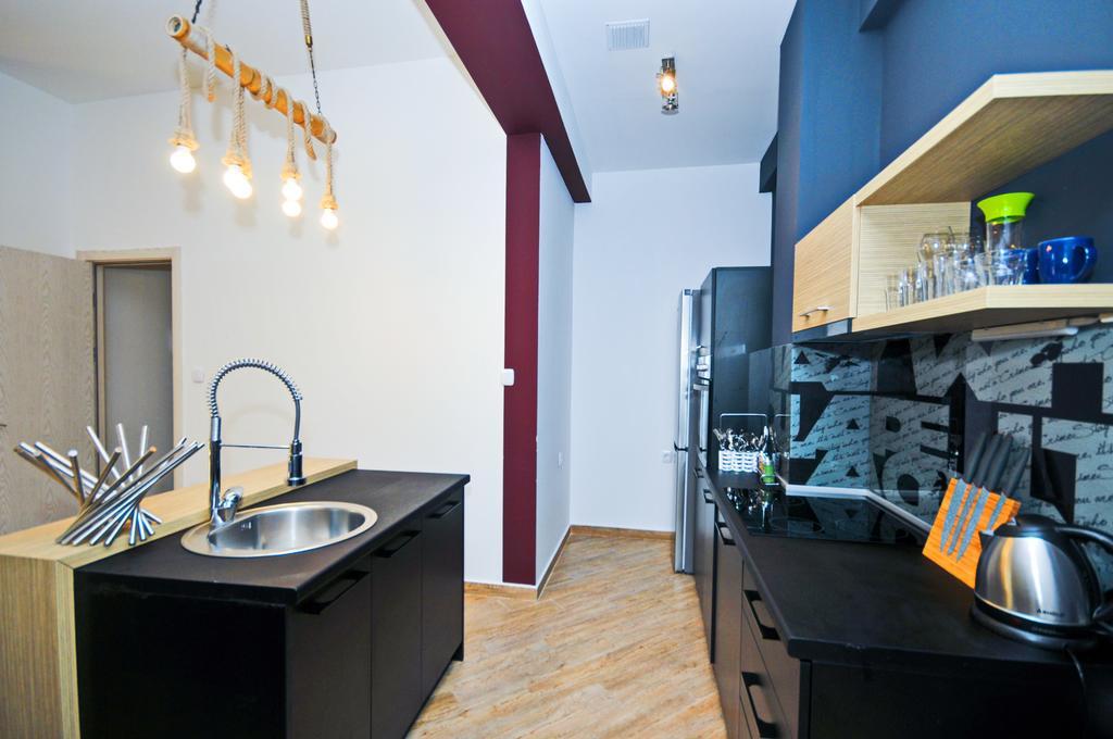 Sea Breeze Lux Apartments Будва Экстерьер фото