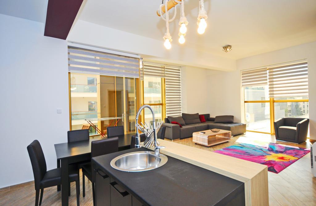 Sea Breeze Lux Apartments Будва Экстерьер фото