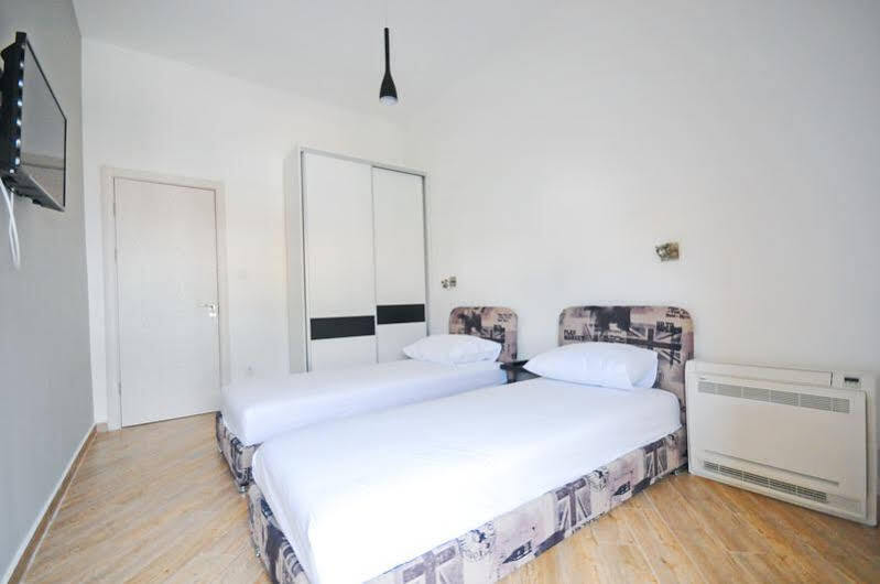 Sea Breeze Lux Apartments Будва Экстерьер фото